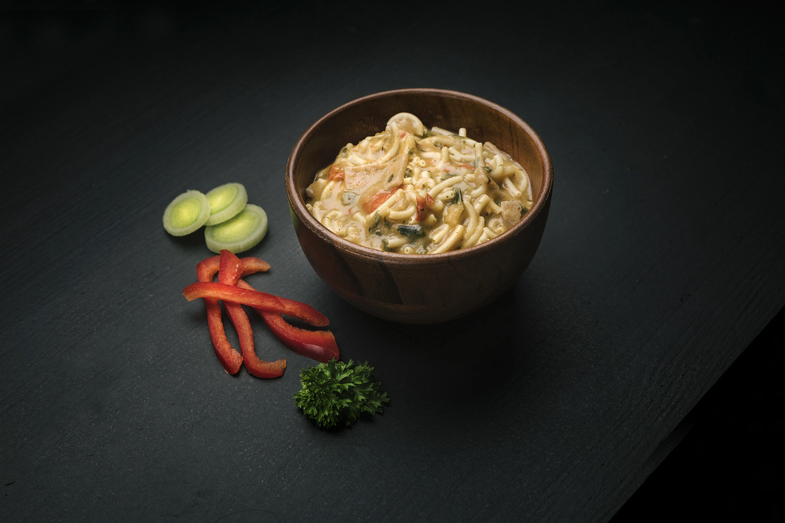 Real Field Meal – Kreemine pasta sealihaga 697kcal - Image 2