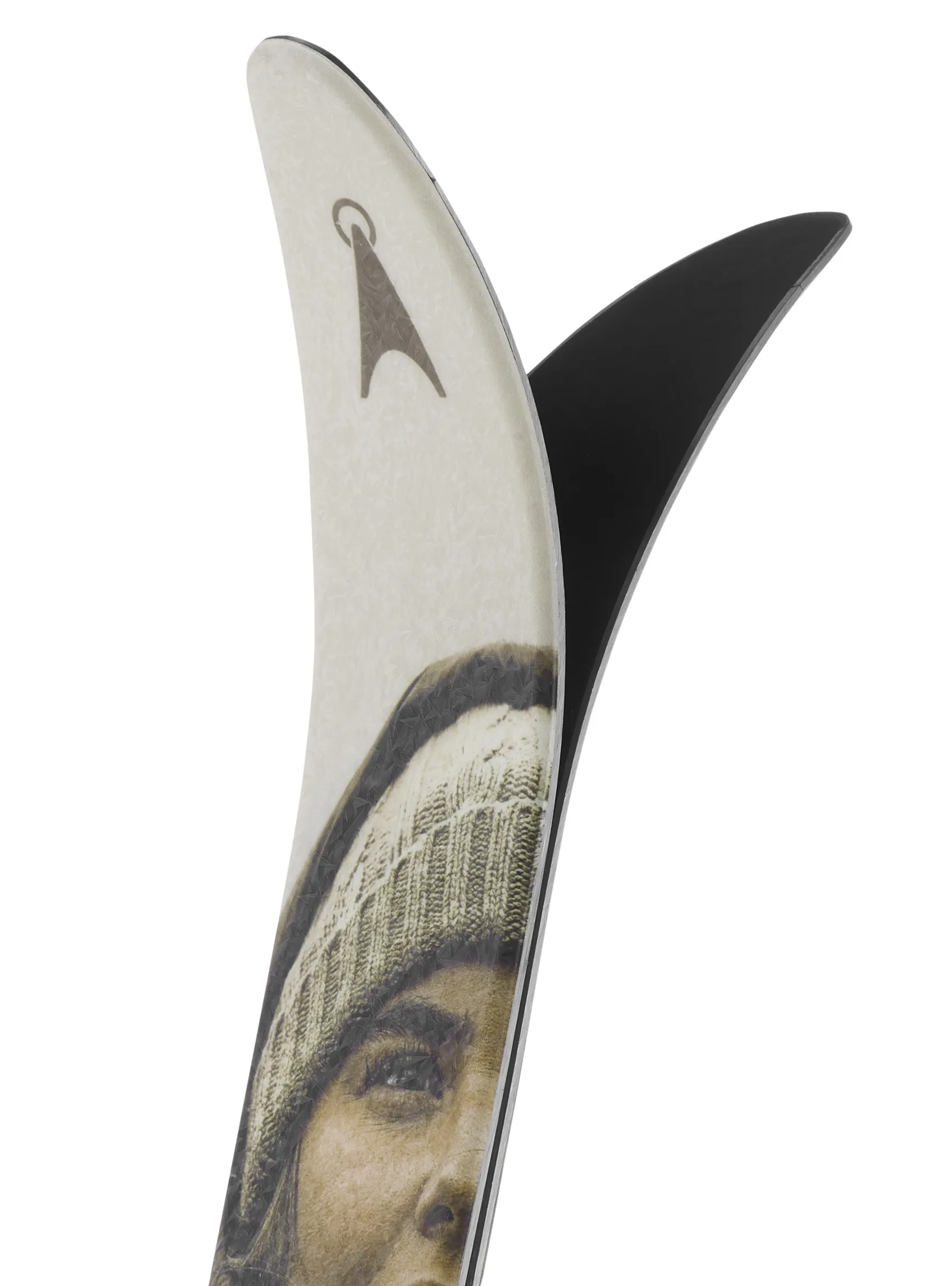 Asnes Line Sverdrup eesotsad